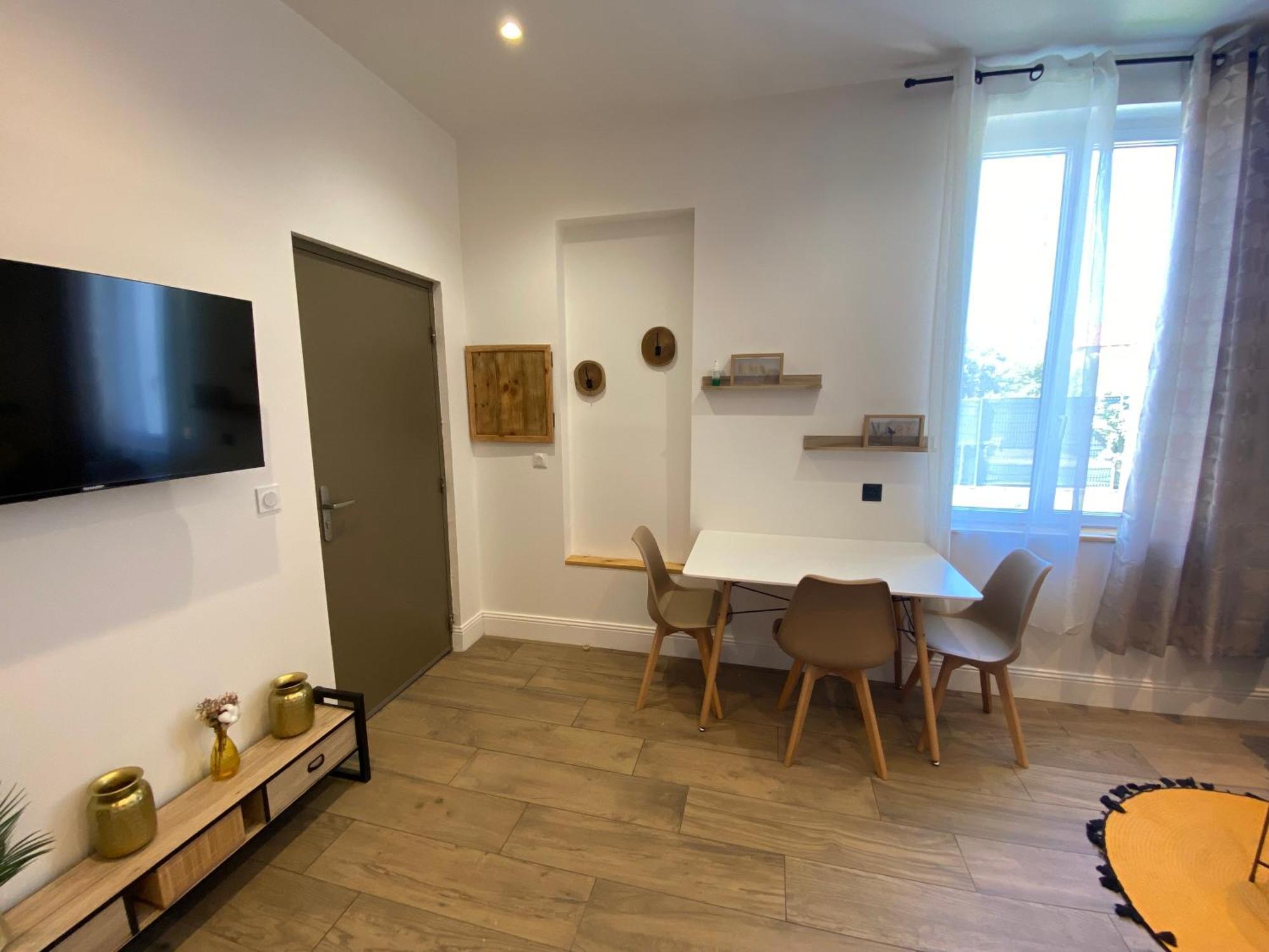 Maison De Ville Fenouillet  Ngoại thất bức ảnh